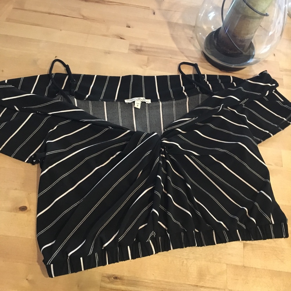 Express One Eleven Open Off-Shoulder Crop Top - image 2